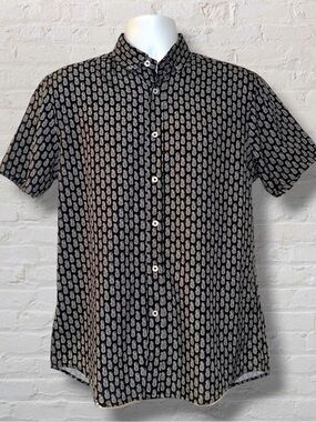 International Report Pineapple Print - Men’s Med 4-Way Stretch Navy Button Down